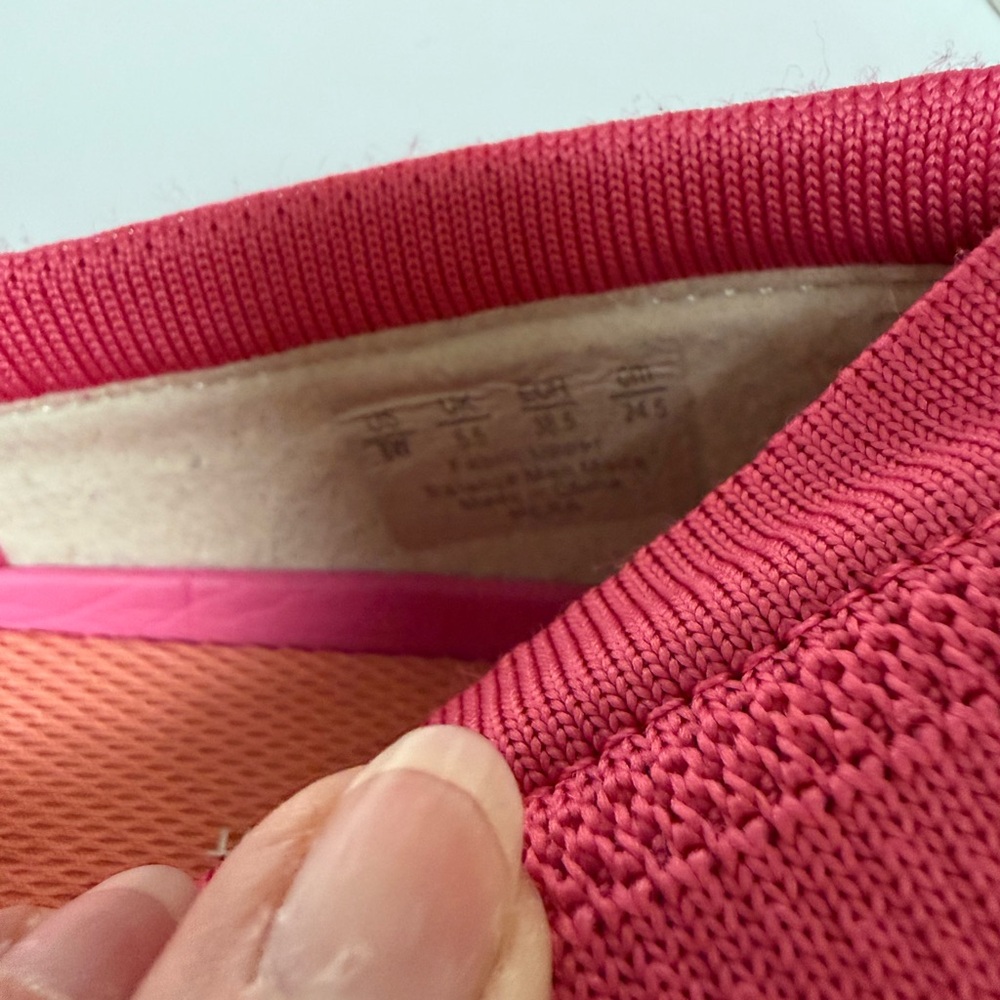 Ryka Women's Fuchsia Slip-On Sneakers 8W - Picture 3 of 4